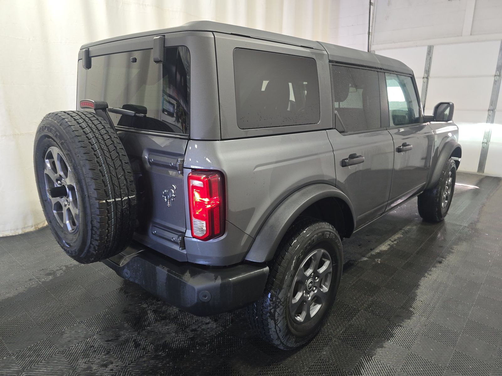 FORD BRONCO - 5