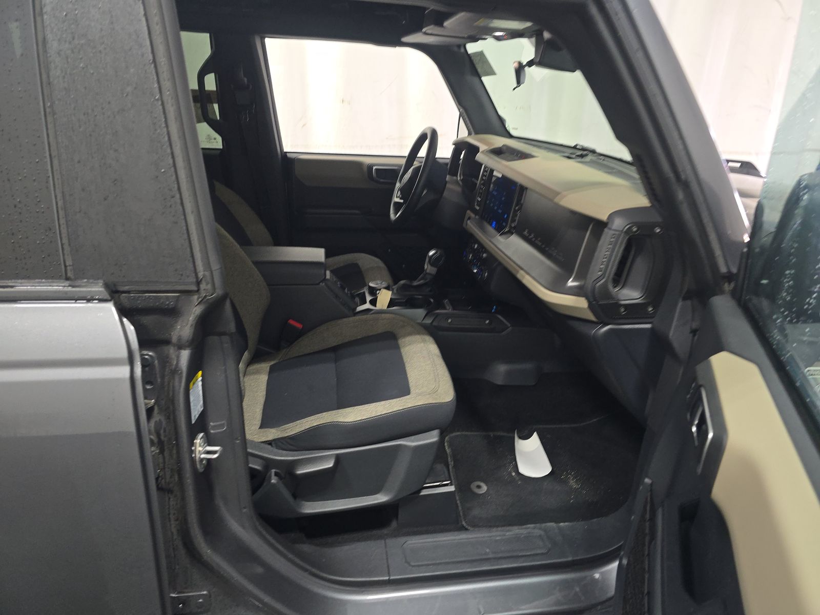 FORD BRONCO - 9