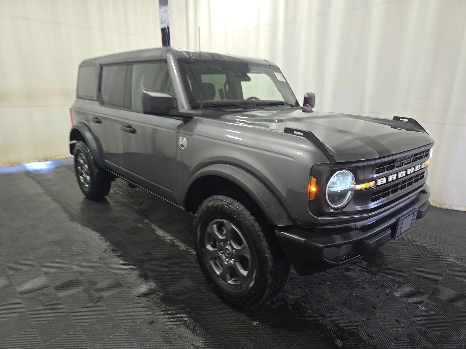 FORD BRONCO - 4