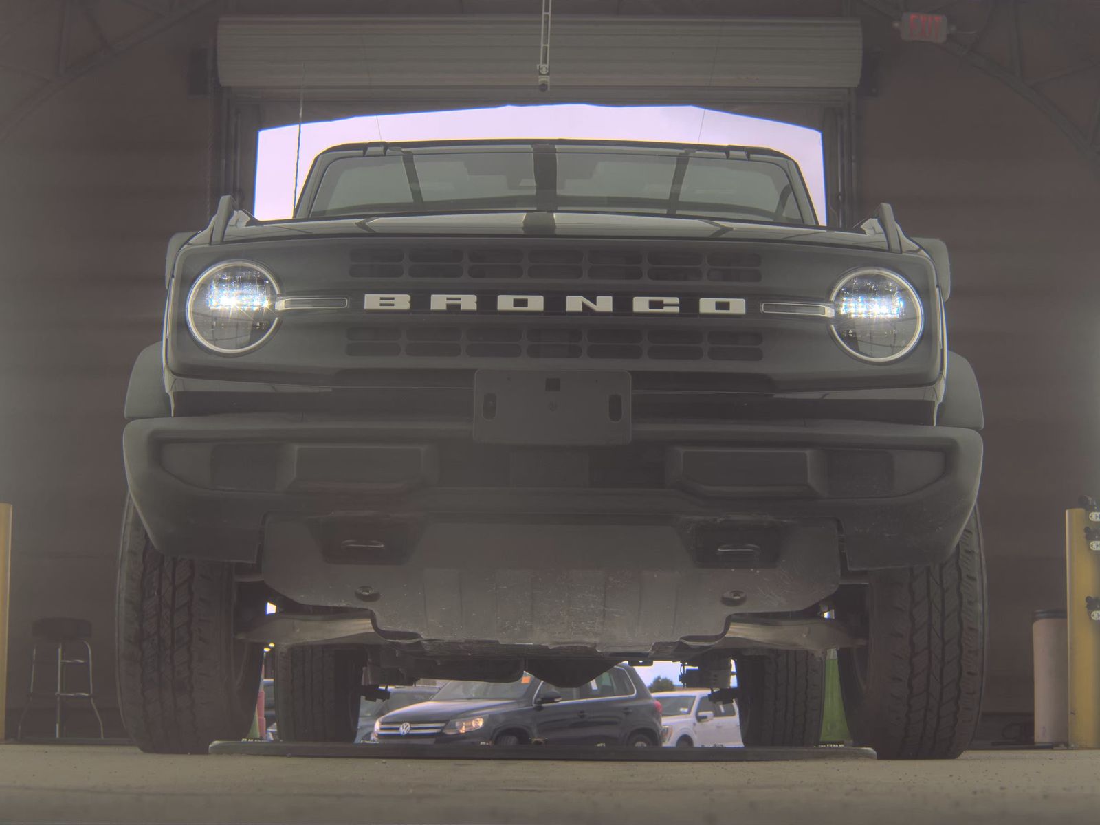 FORD BRONCO - 4