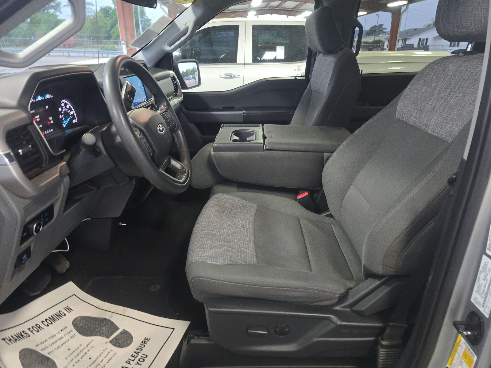 FORD F-150 - 8