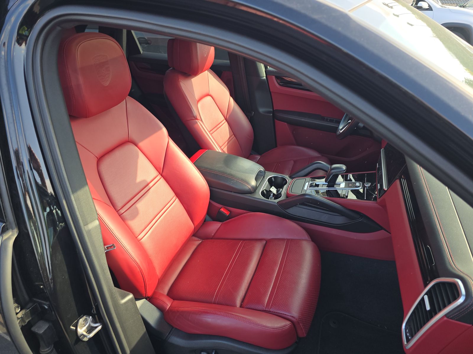 PORSCHE CAYENNE - 9