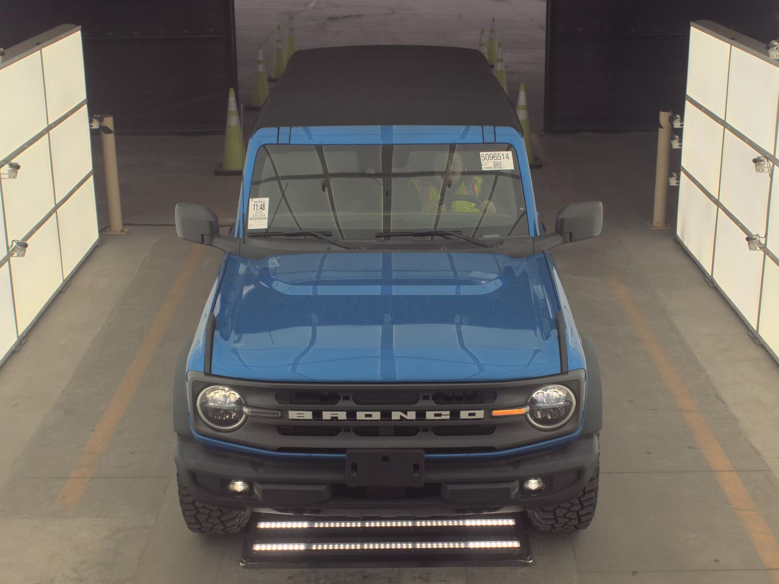 FORD BRONCO - 3