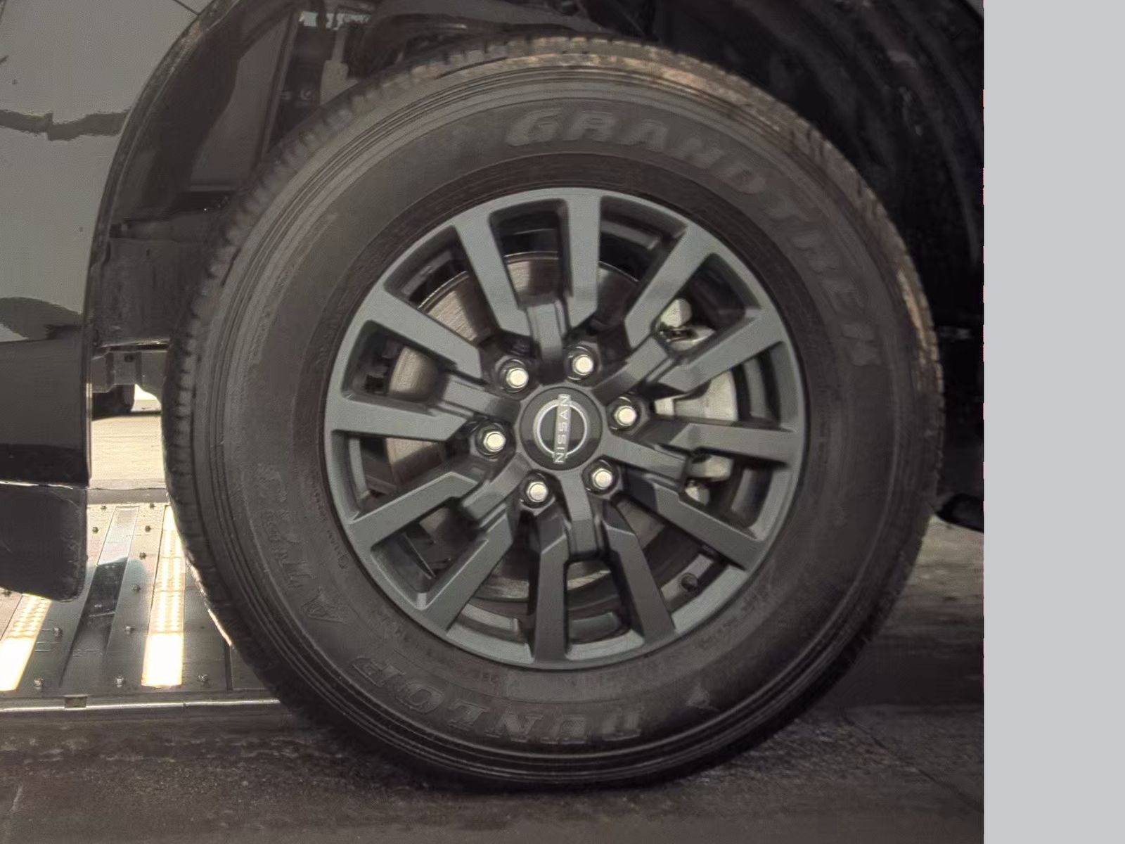 NISSAN ARMADA - 10