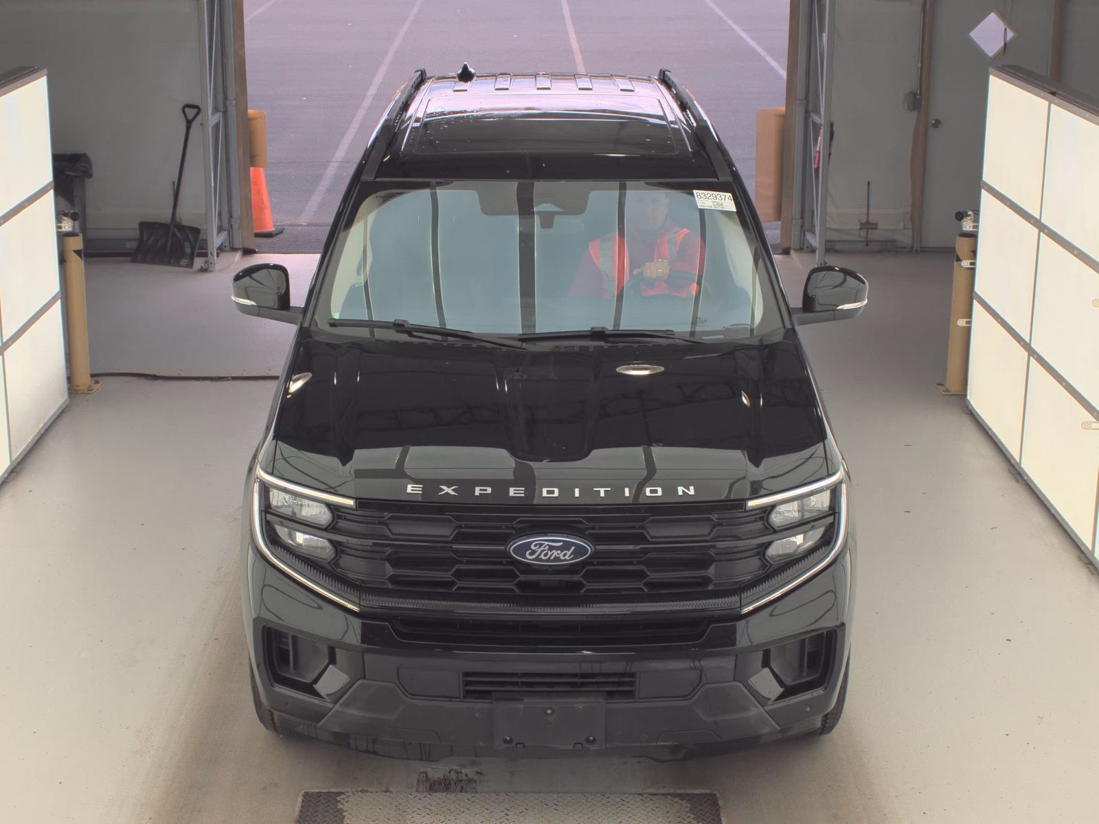 FORD EXPEDITION - 3