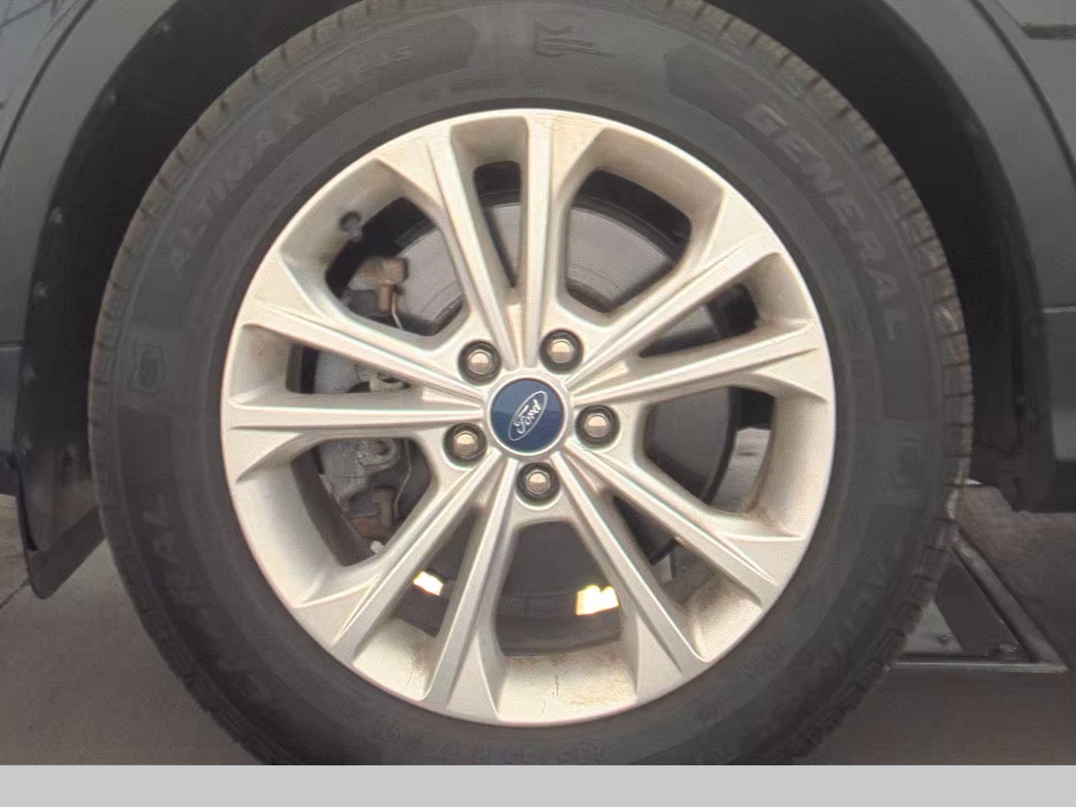 FORD ESCAPE - 10