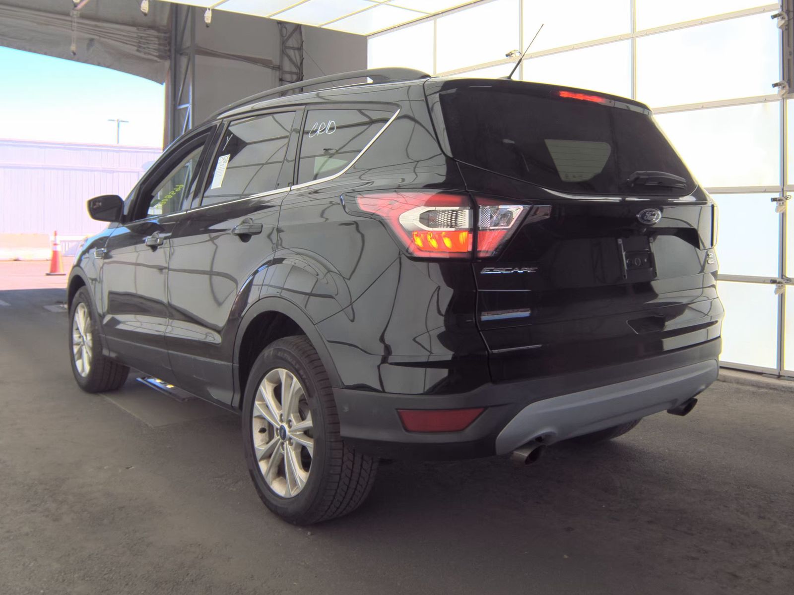 FORD ESCAPE - 9