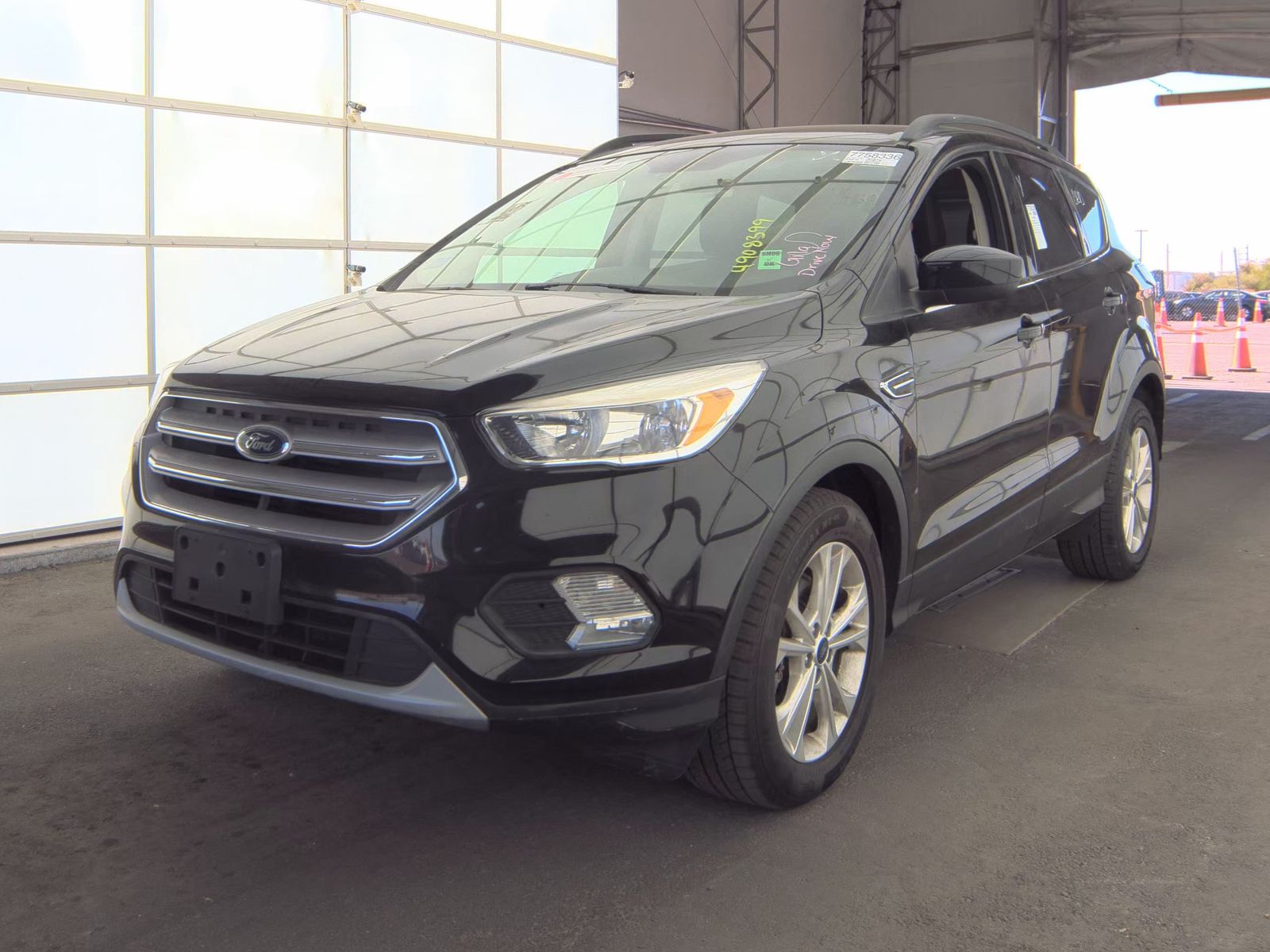 FORD ESCAPE - 1