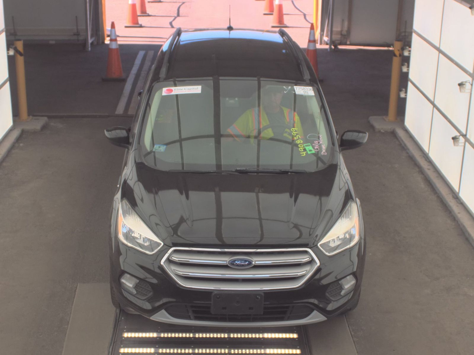 FORD ESCAPE - 3