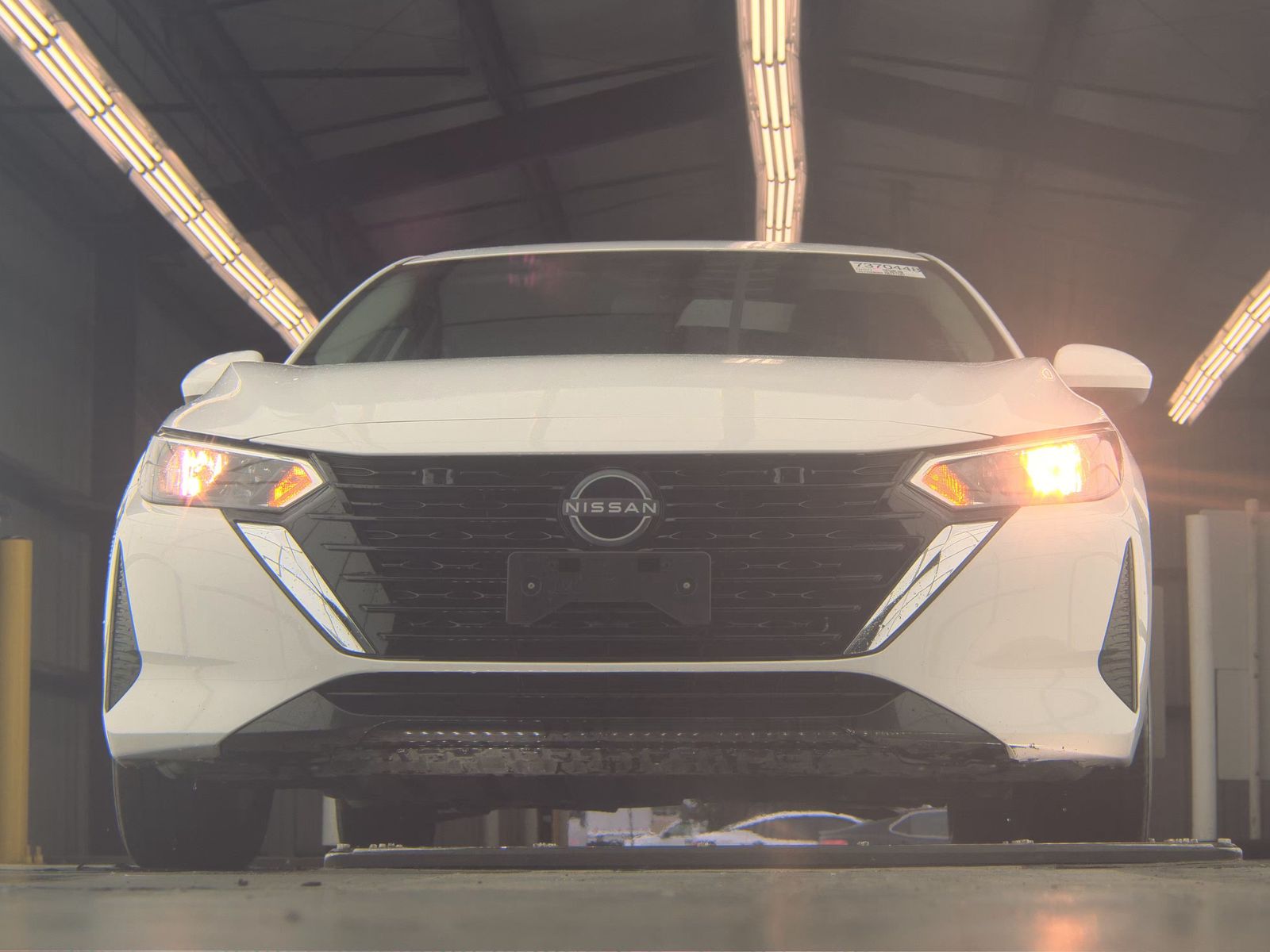 NISSAN SENTRA - 4