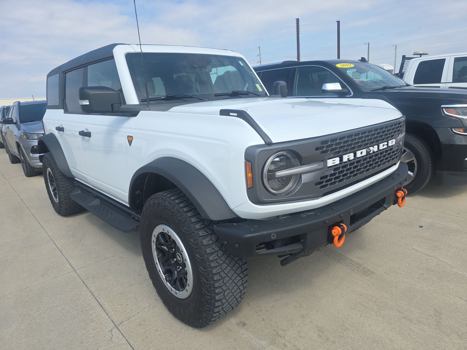 FORD BRONCO - 4