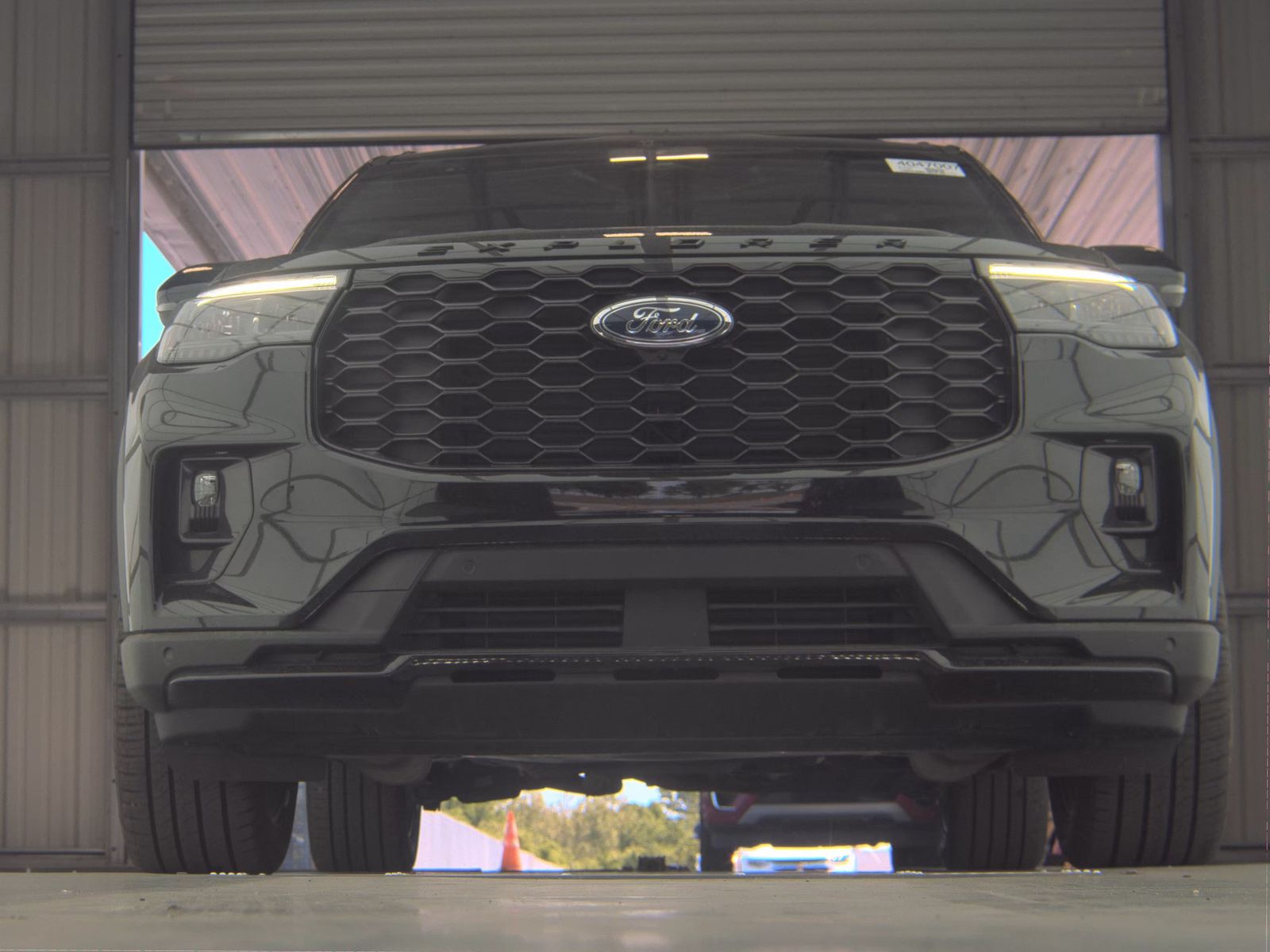 FORD EXPLORER - 4