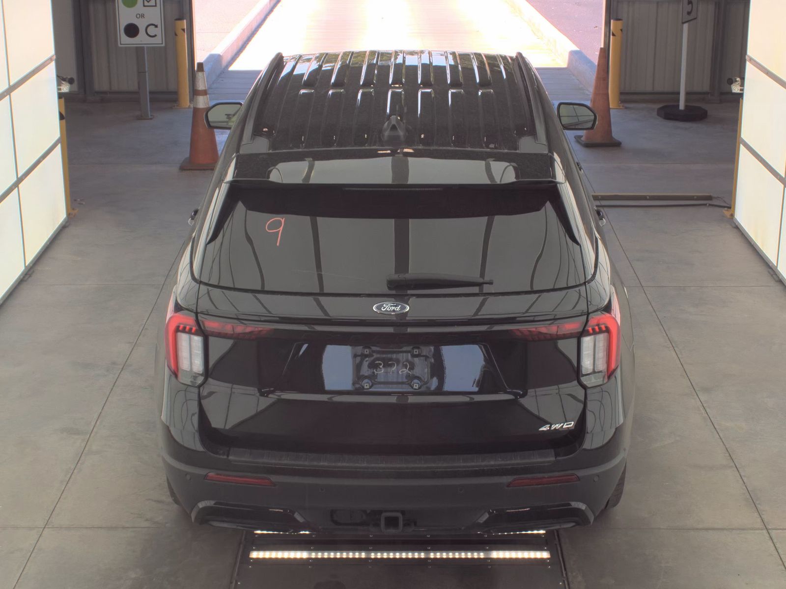 FORD EXPLORER - 7
