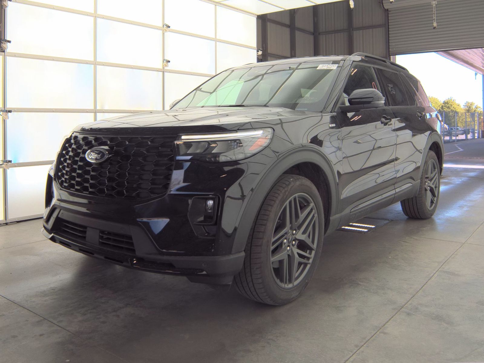 FORD EXPLORER - 1