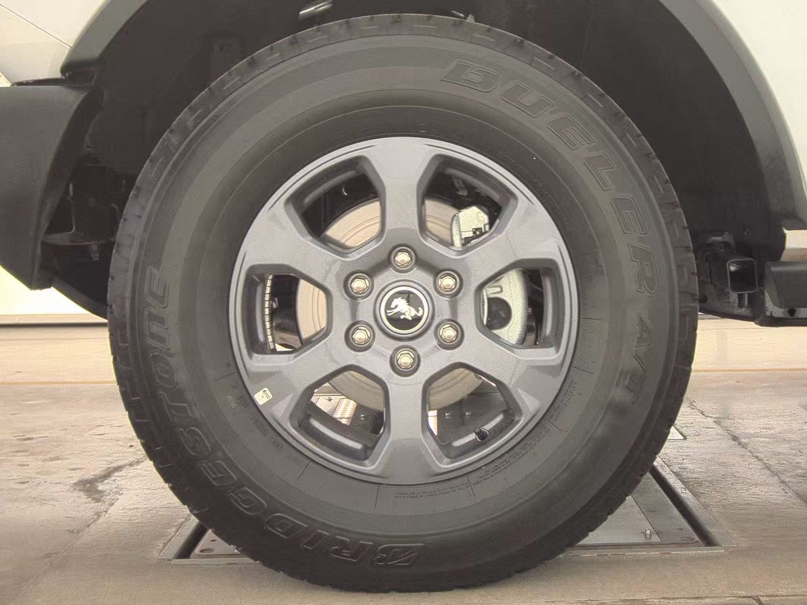 FORD BRONCO - 10