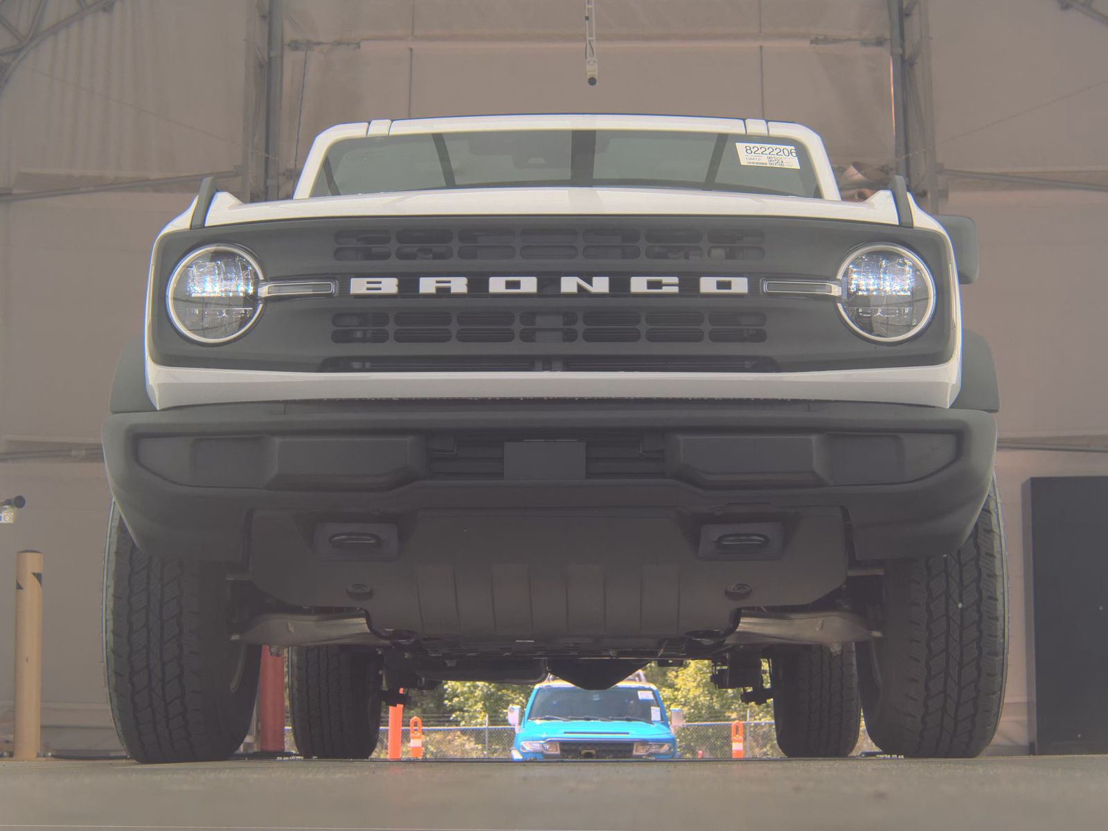 FORD BRONCO - 4