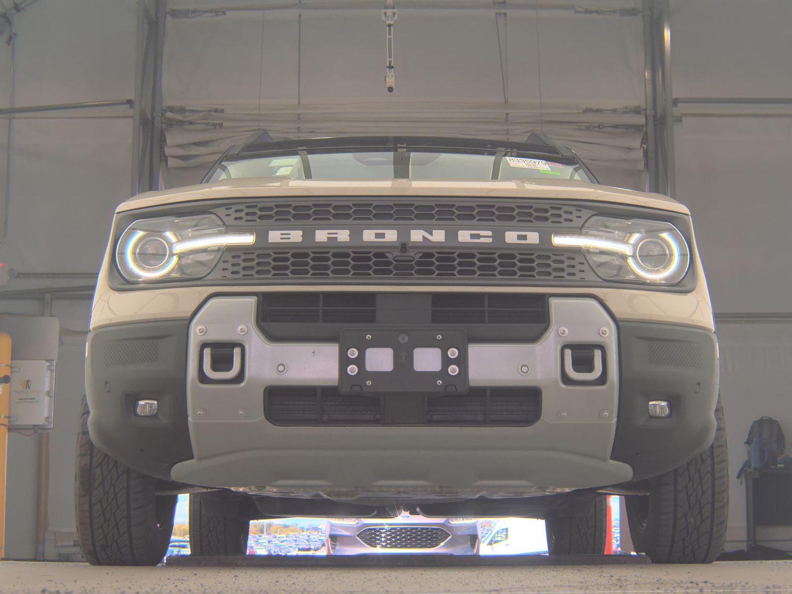 FORD BRONCO - 4