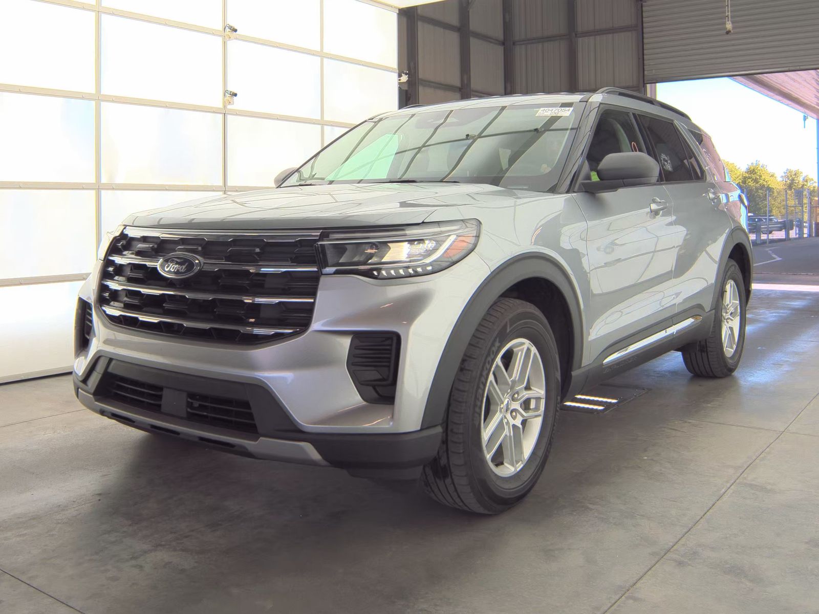 FORD EXPLORER - 1