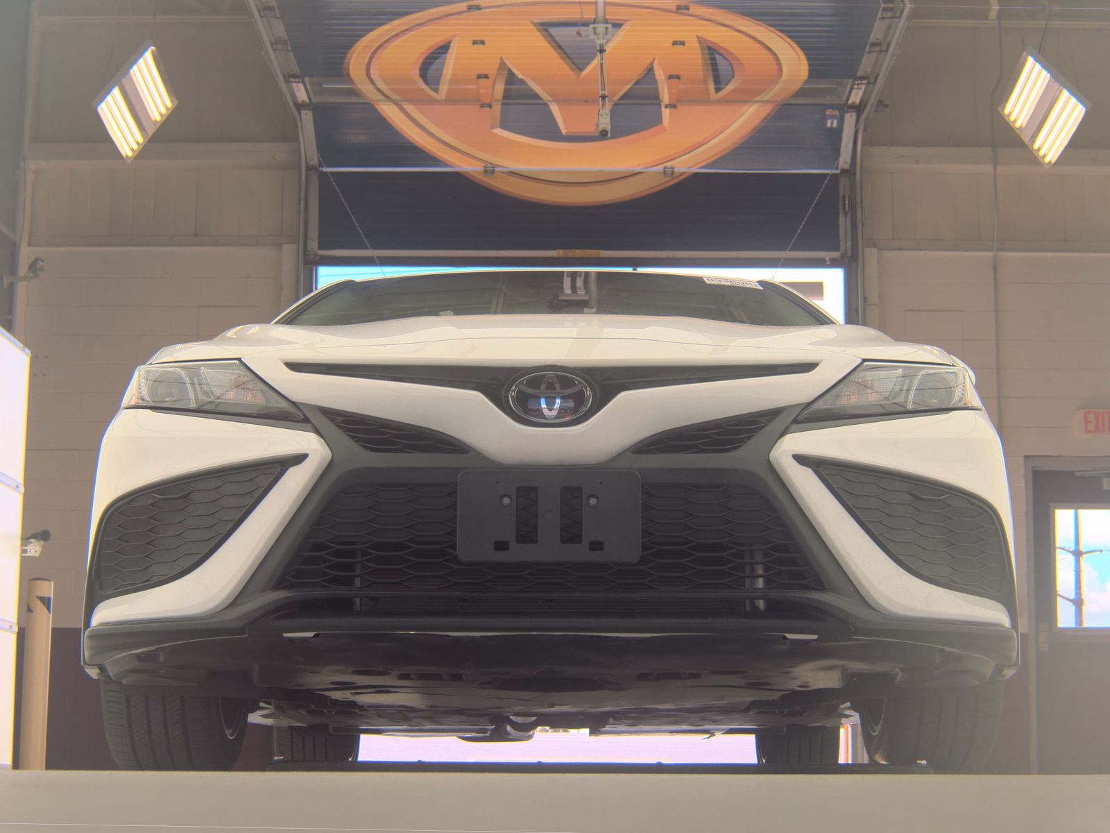 TOYOTA CAMRY - 4