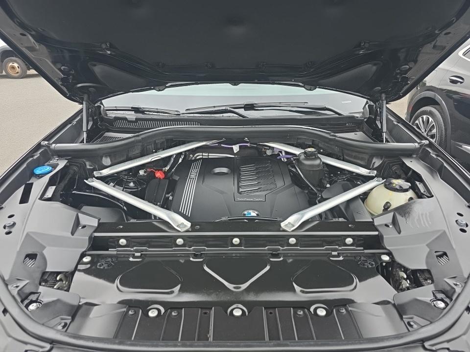 2022 BMW X6 xDrive40i AWD