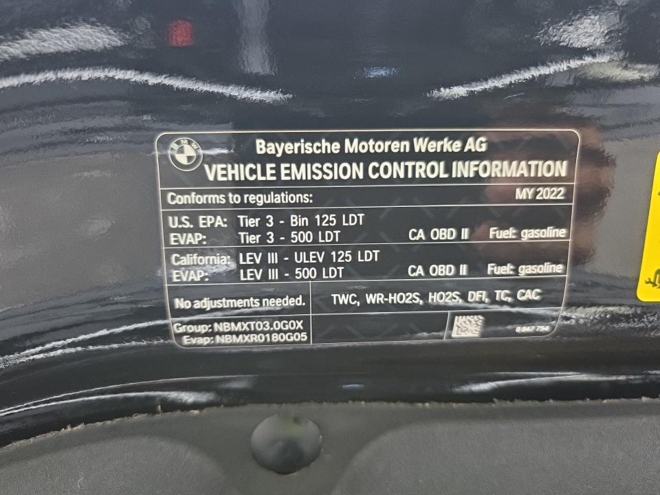 2022 BMW X6 xDrive40i AWD
