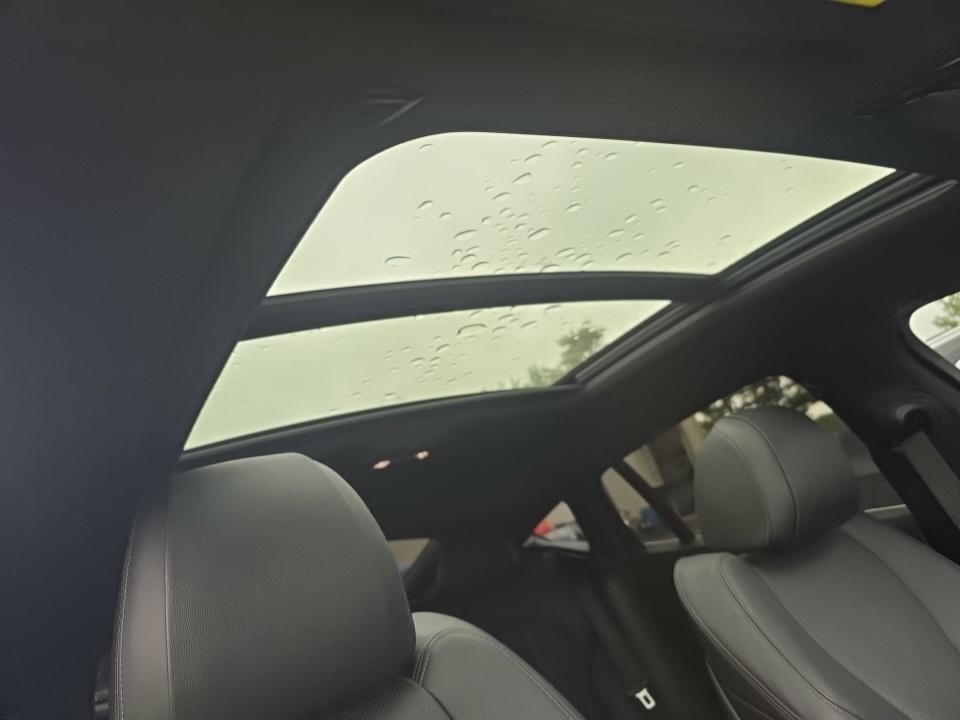 2022 BMW X6 xDrive40i AWD