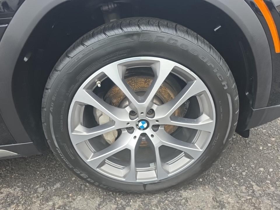 2022 BMW X6 xDrive40i AWD