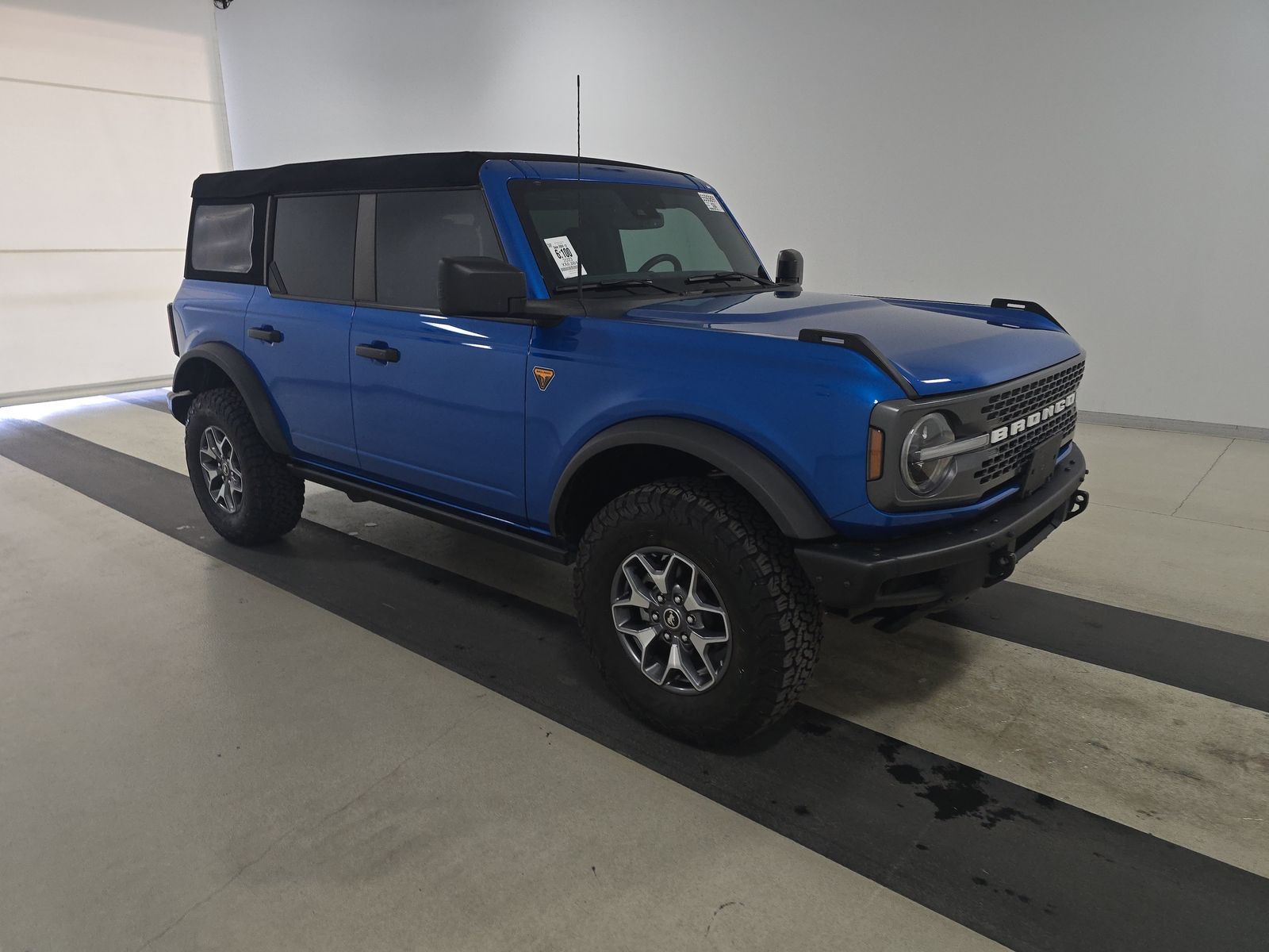 FORD BRONCO - 4