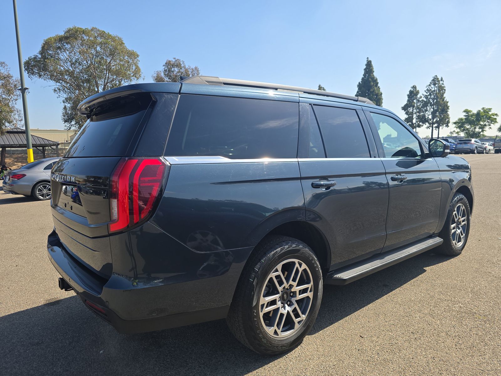 FORD EXPEDITION - 5