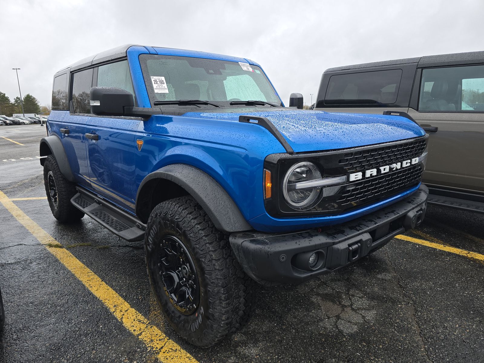 FORD BRONCO - 4