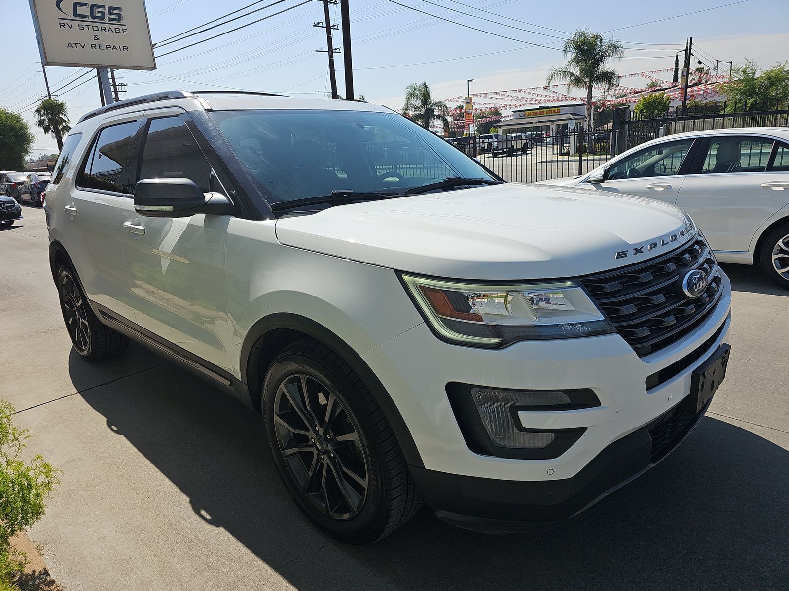 FORD EXPLORER - 4