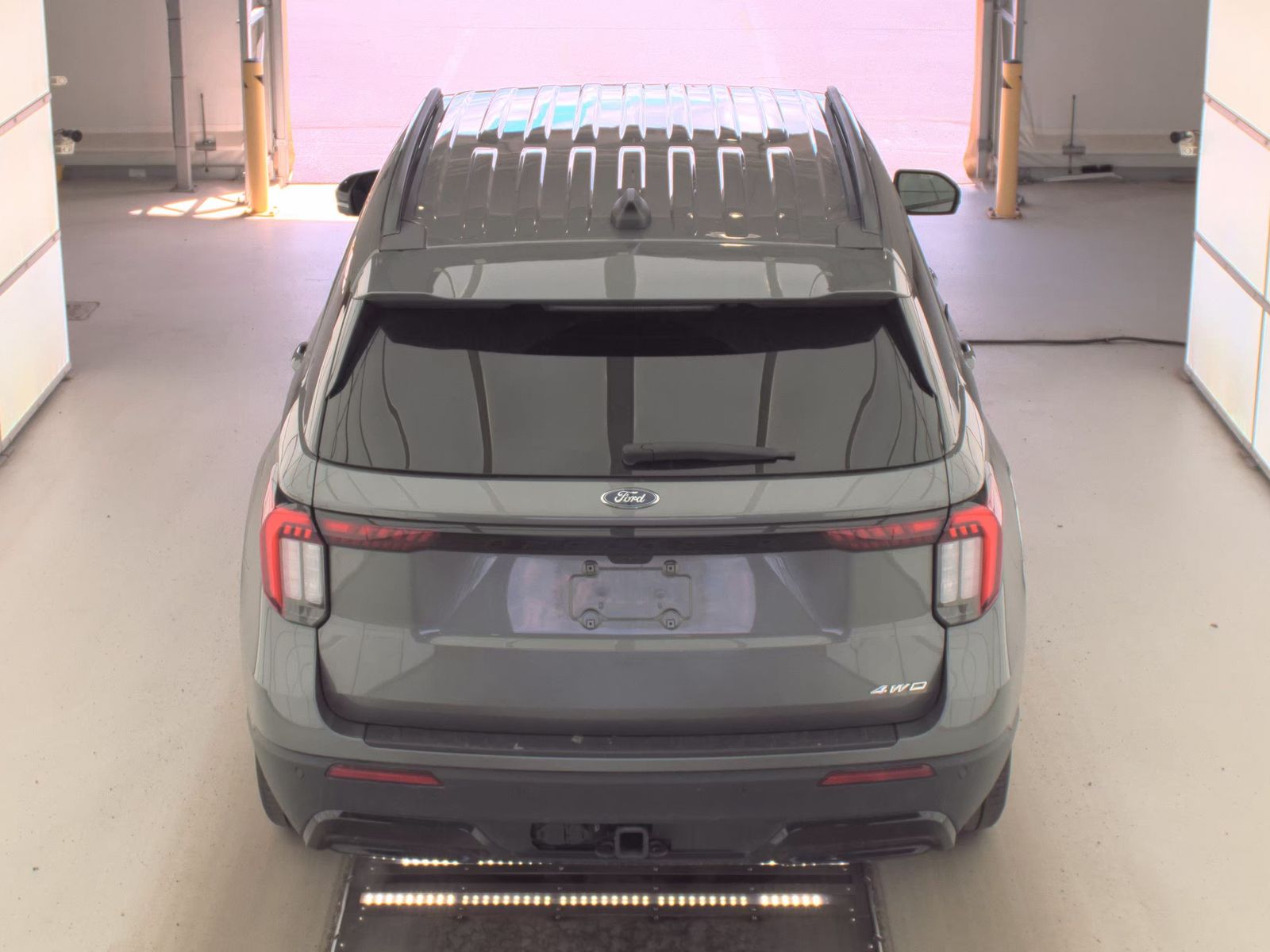 FORD EXPLORER - 7
