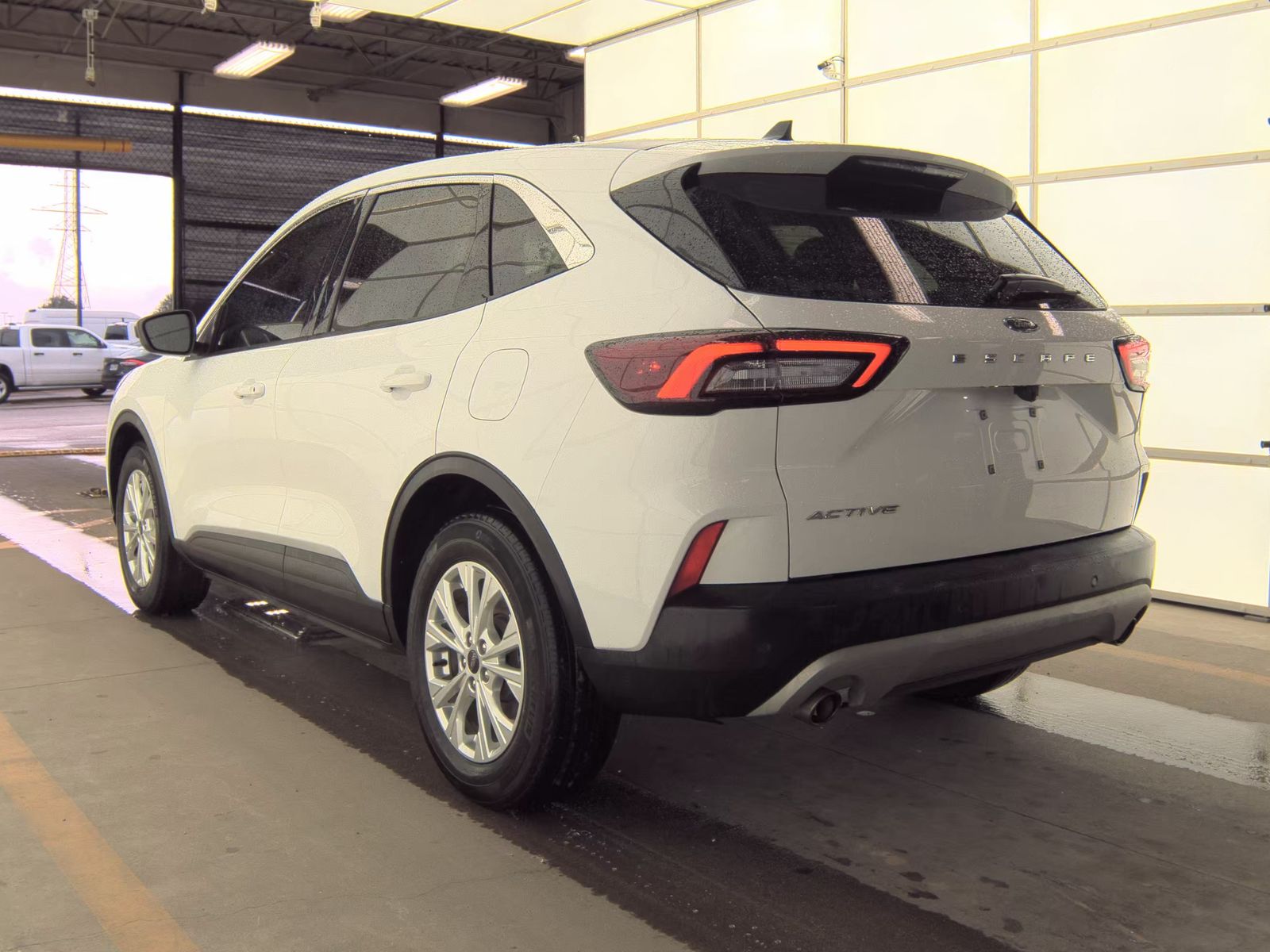 FORD ESCAPE - 9