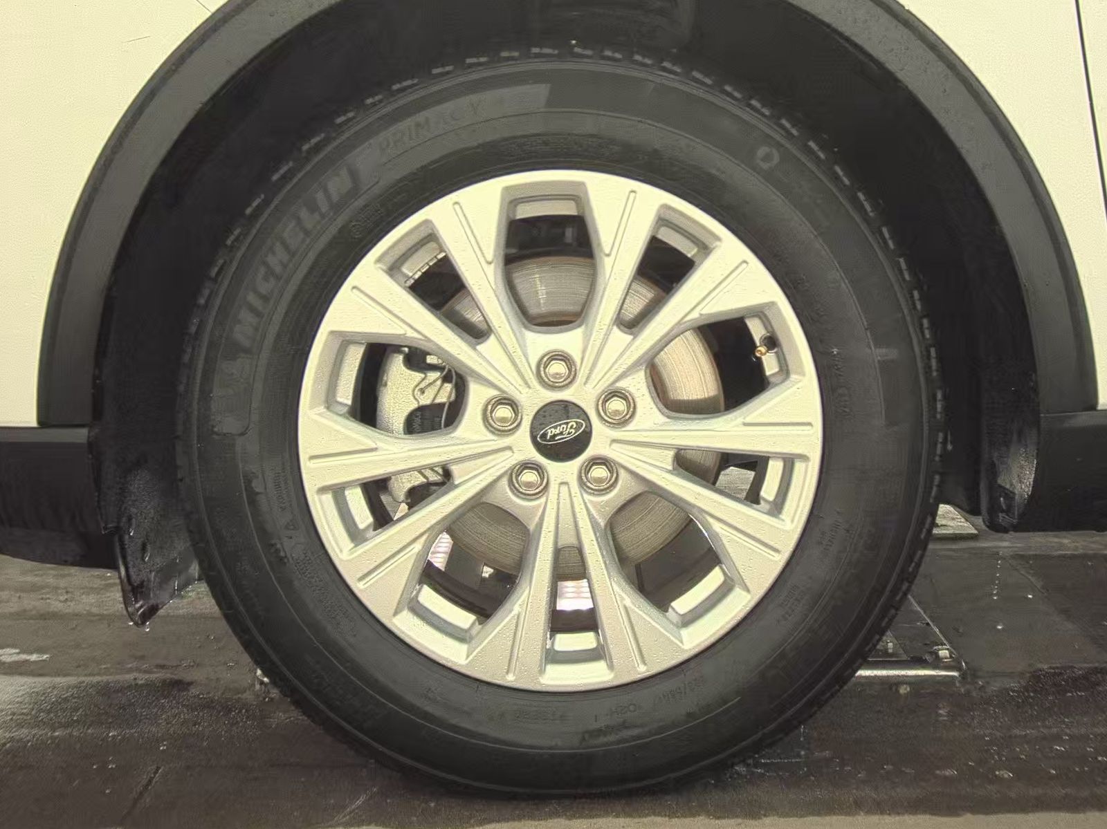 FORD ESCAPE - 10