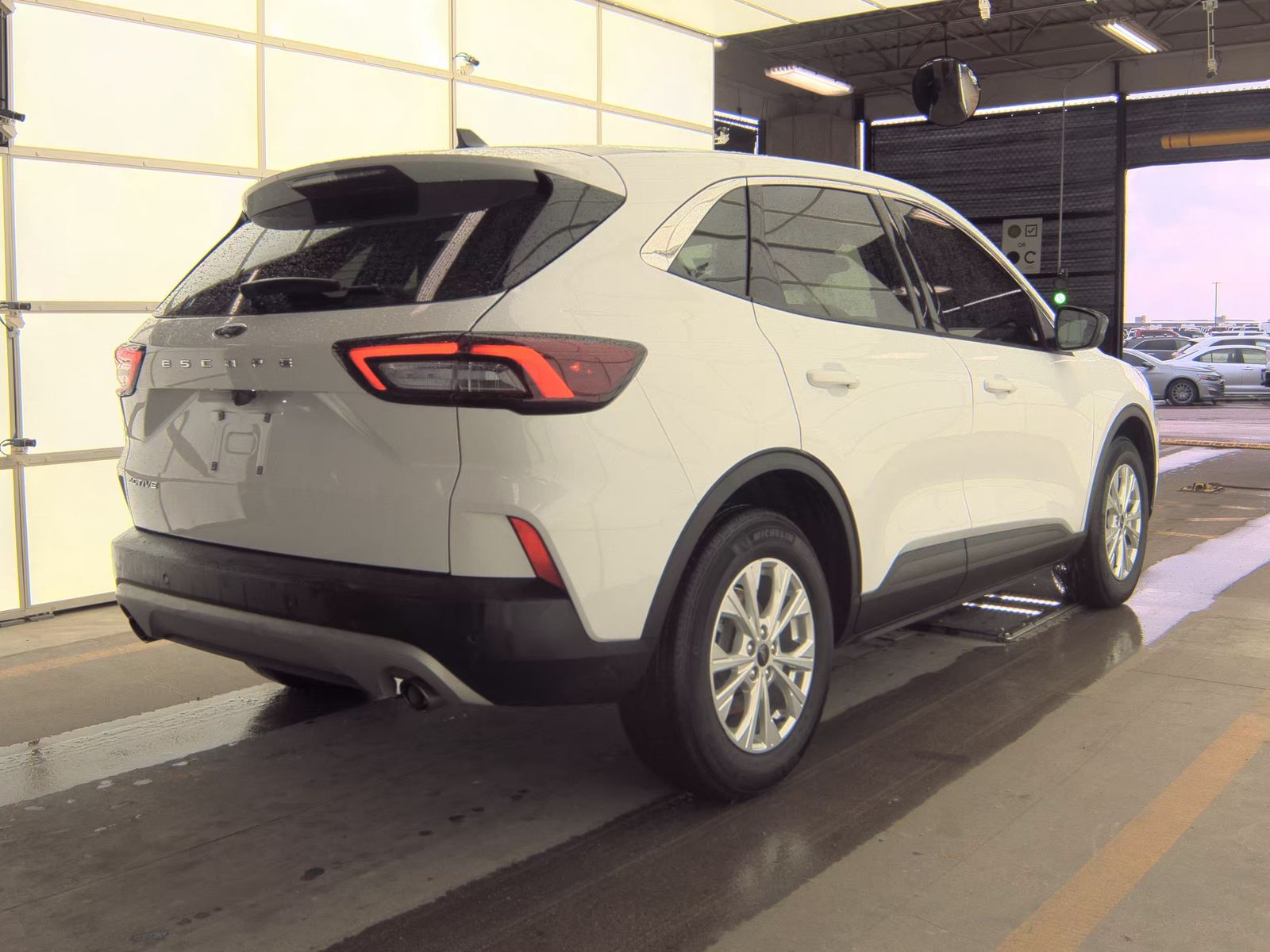 FORD ESCAPE - 6