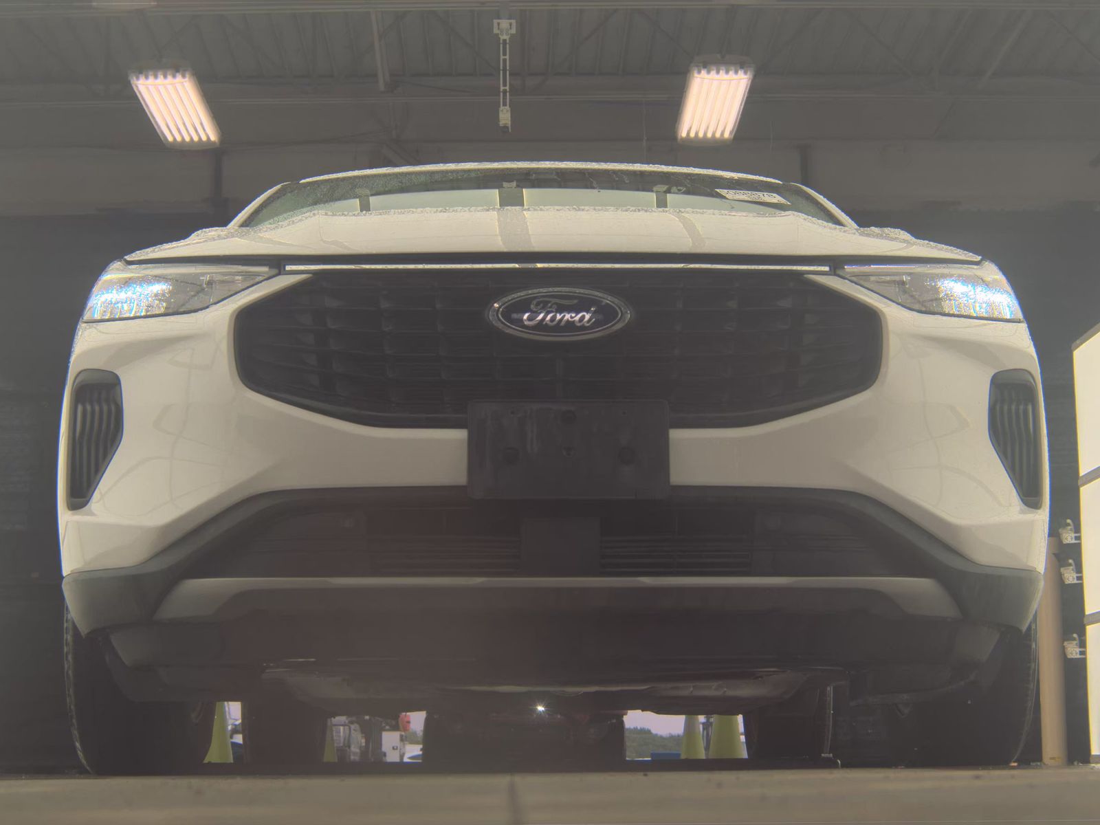 FORD ESCAPE - 4