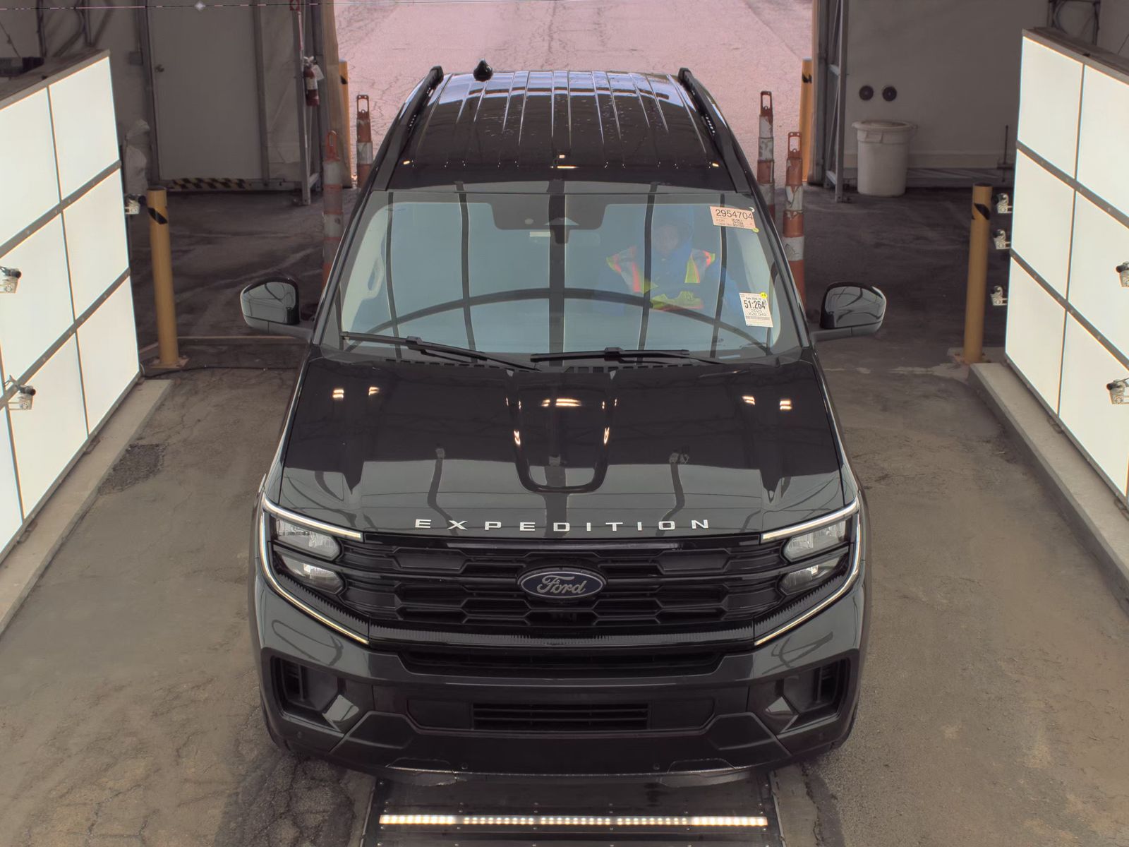FORD EXPEDITION - 3