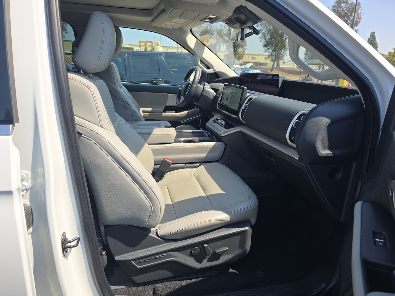 FORD EXPEDITION MAX - 9