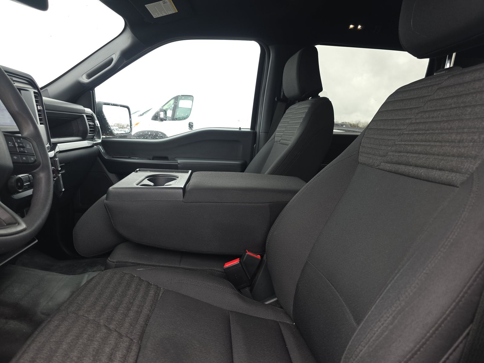 FORD F-150 - 8