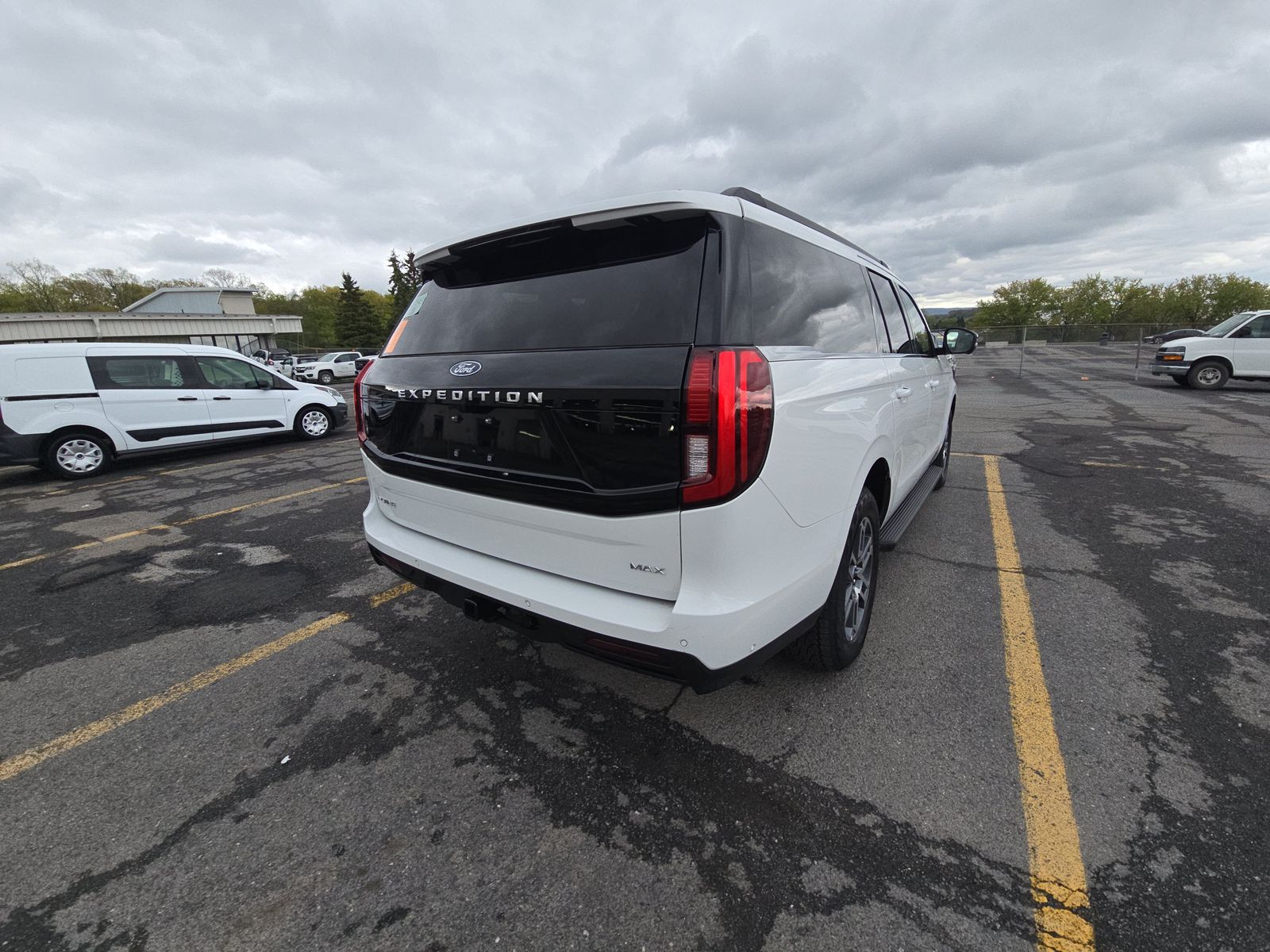 FORD EXPEDITION MAX - 5