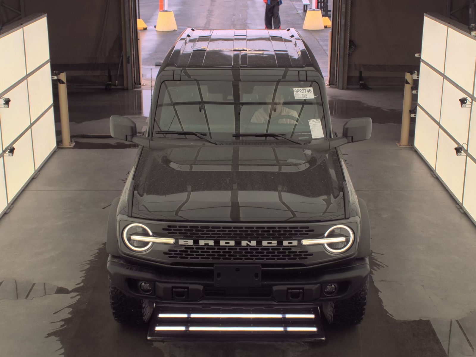 FORD BRONCO - 3