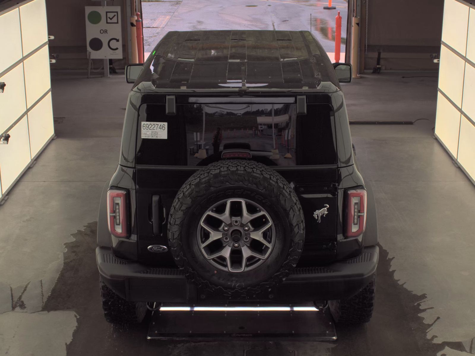 FORD BRONCO - 6
