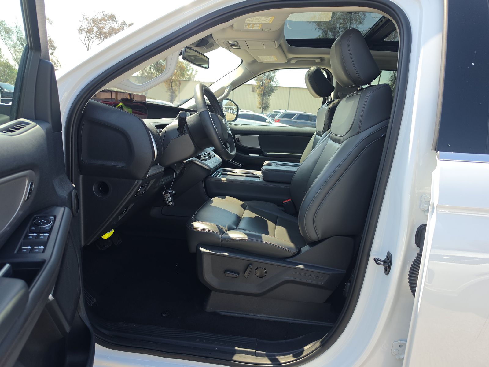 FORD EXPEDITION - 8
