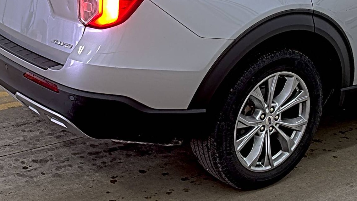 FORD EXPLORER - 10