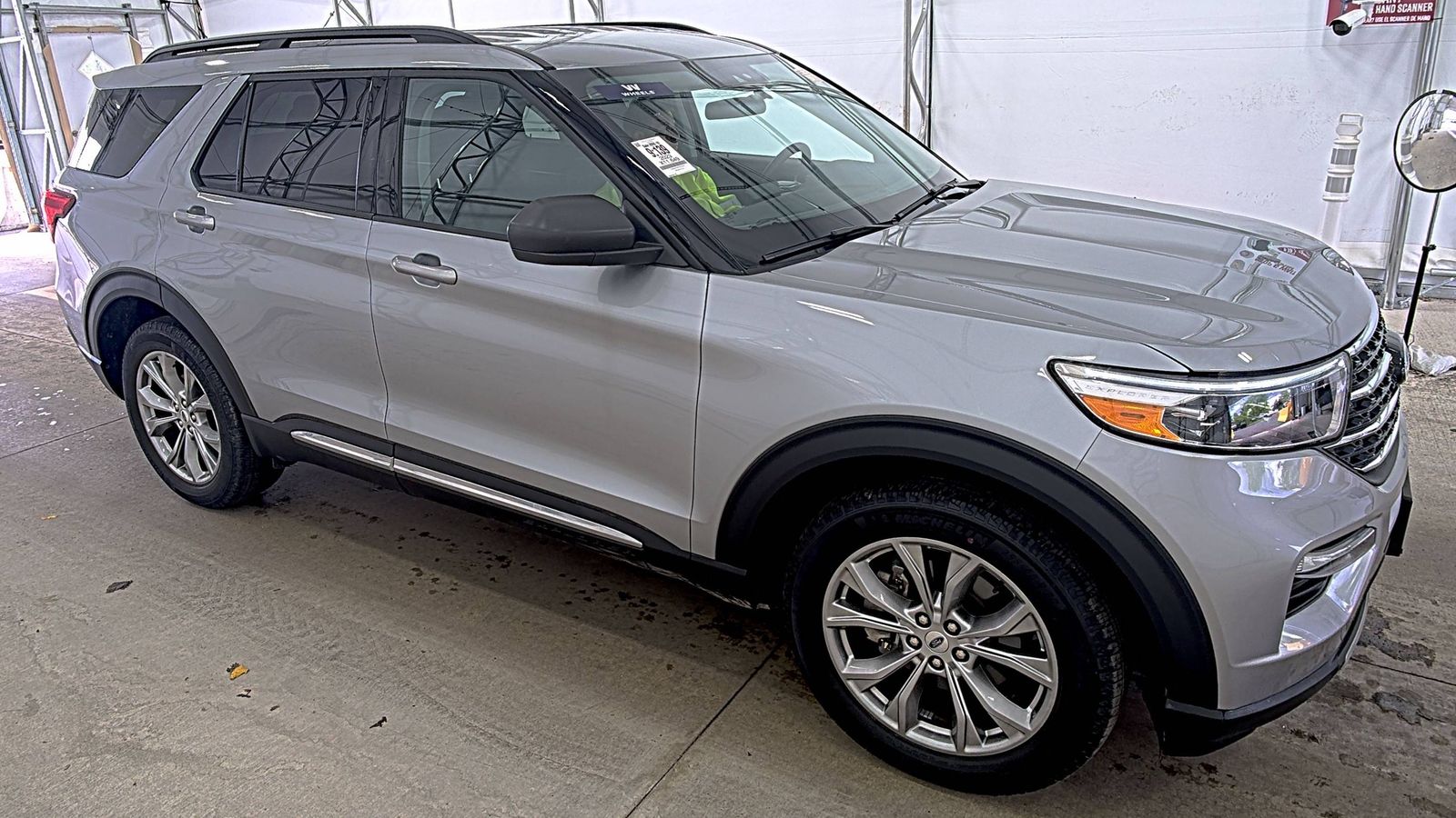 FORD EXPLORER - 4