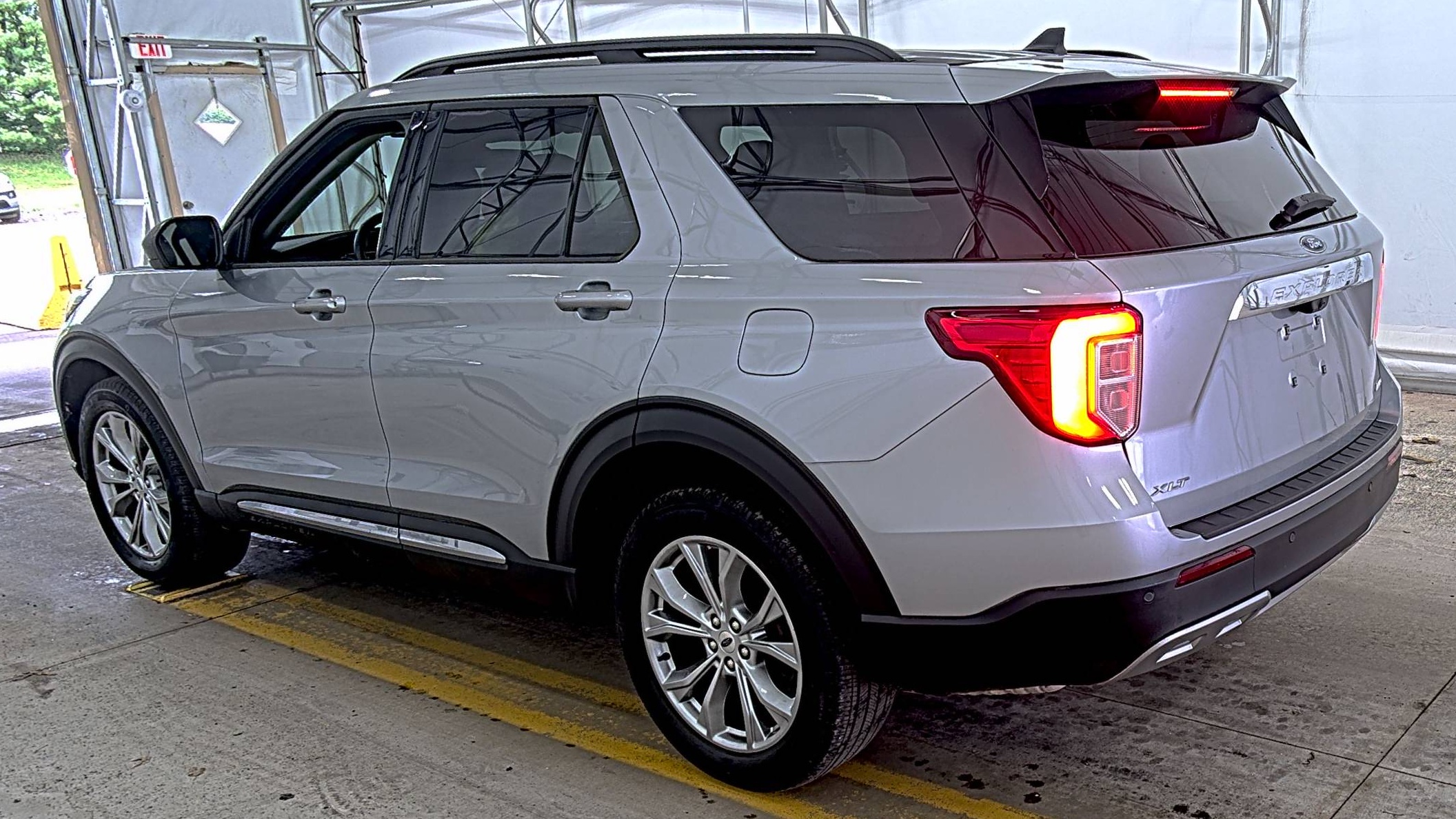 FORD EXPLORER - 7
