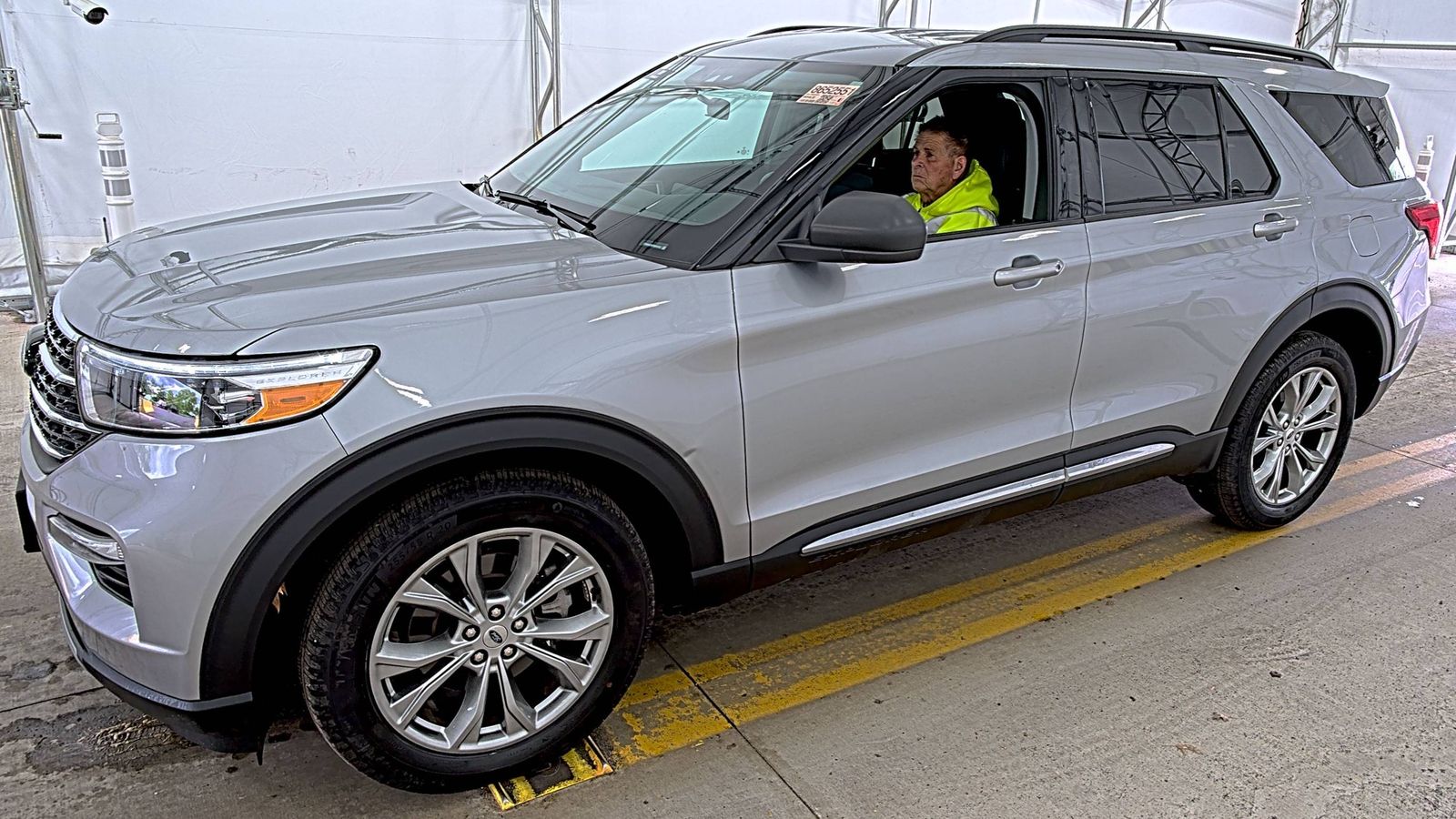 FORD EXPLORER - 1