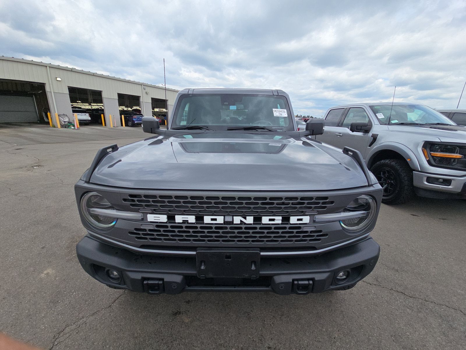FORD BRONCO - 3