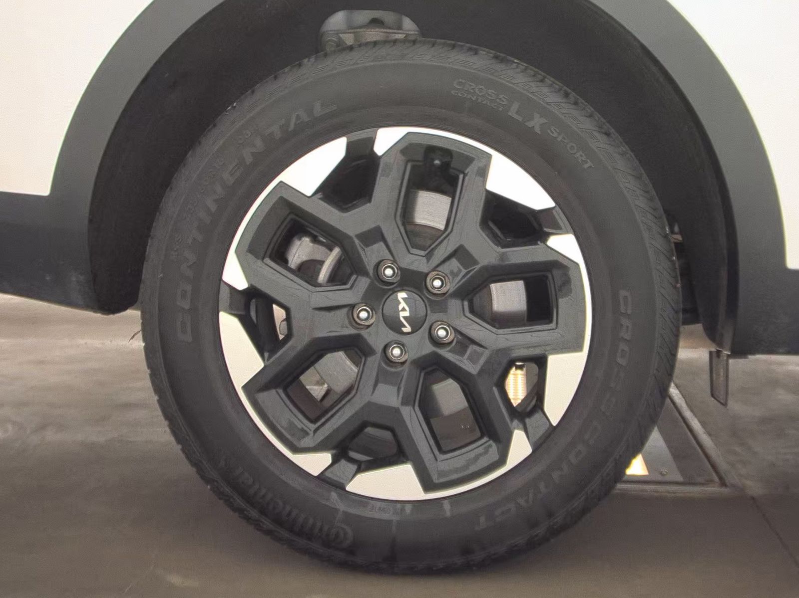 2024 Kia Sorento S AWD