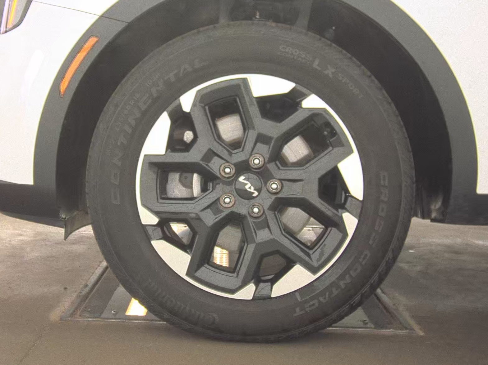 2024 Kia Sorento S AWD